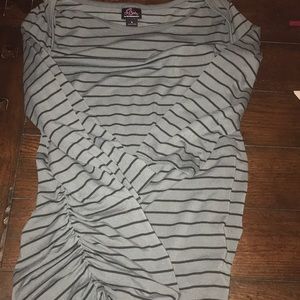 SOLD LIKE NEW oh baby 3/4 sleeve t L